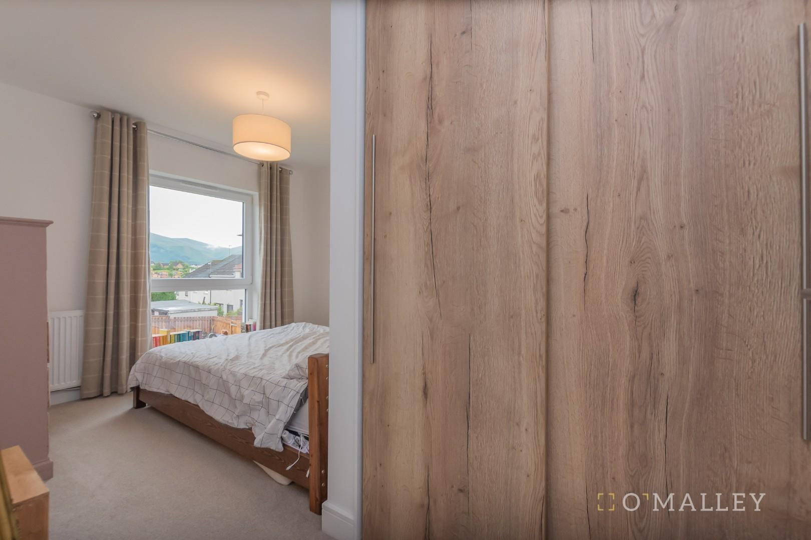 26. Bedroom 2 4.jpg